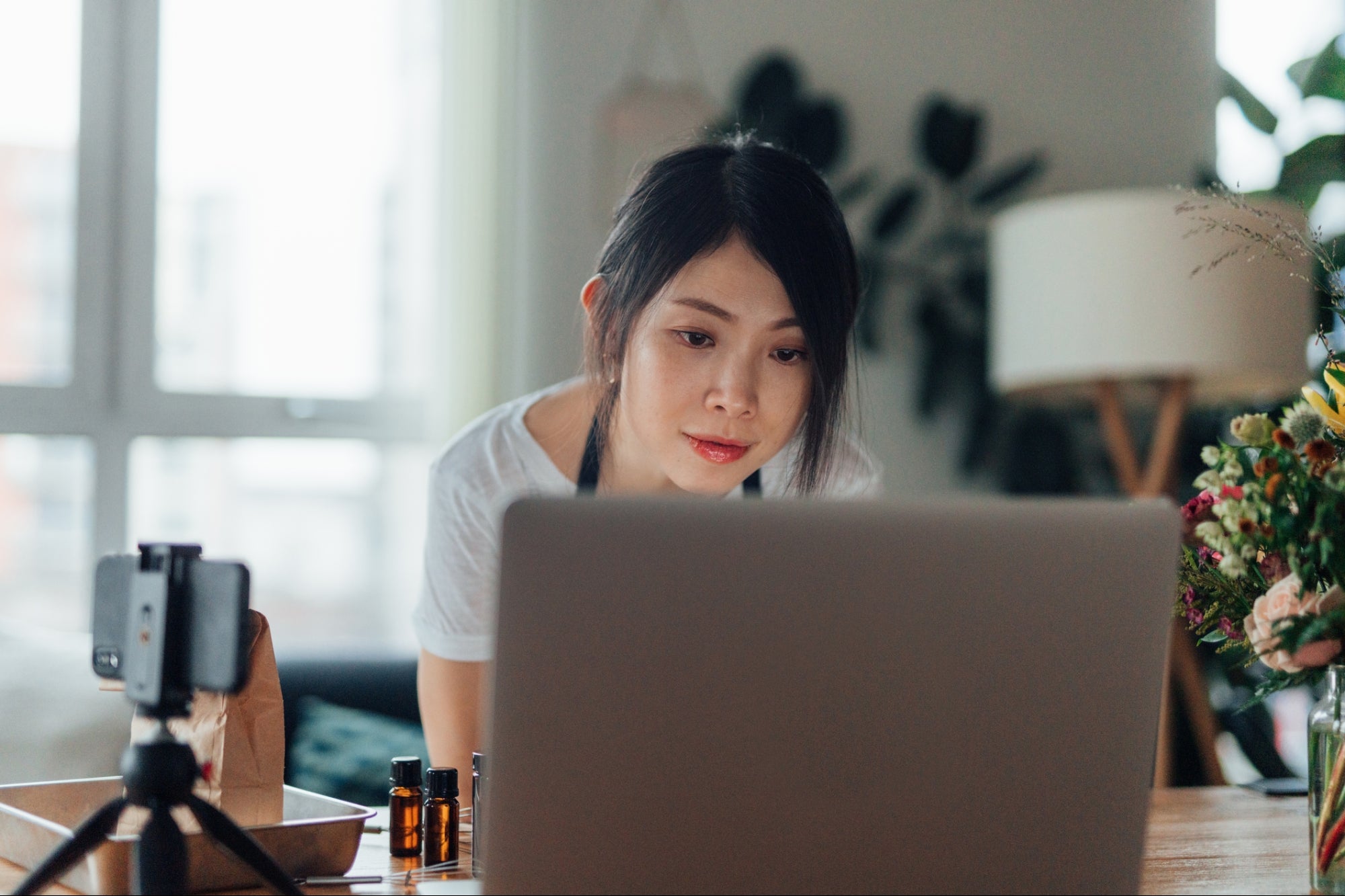 How to Build a Side Hustle That Stands on Its Own — Without Burning Out